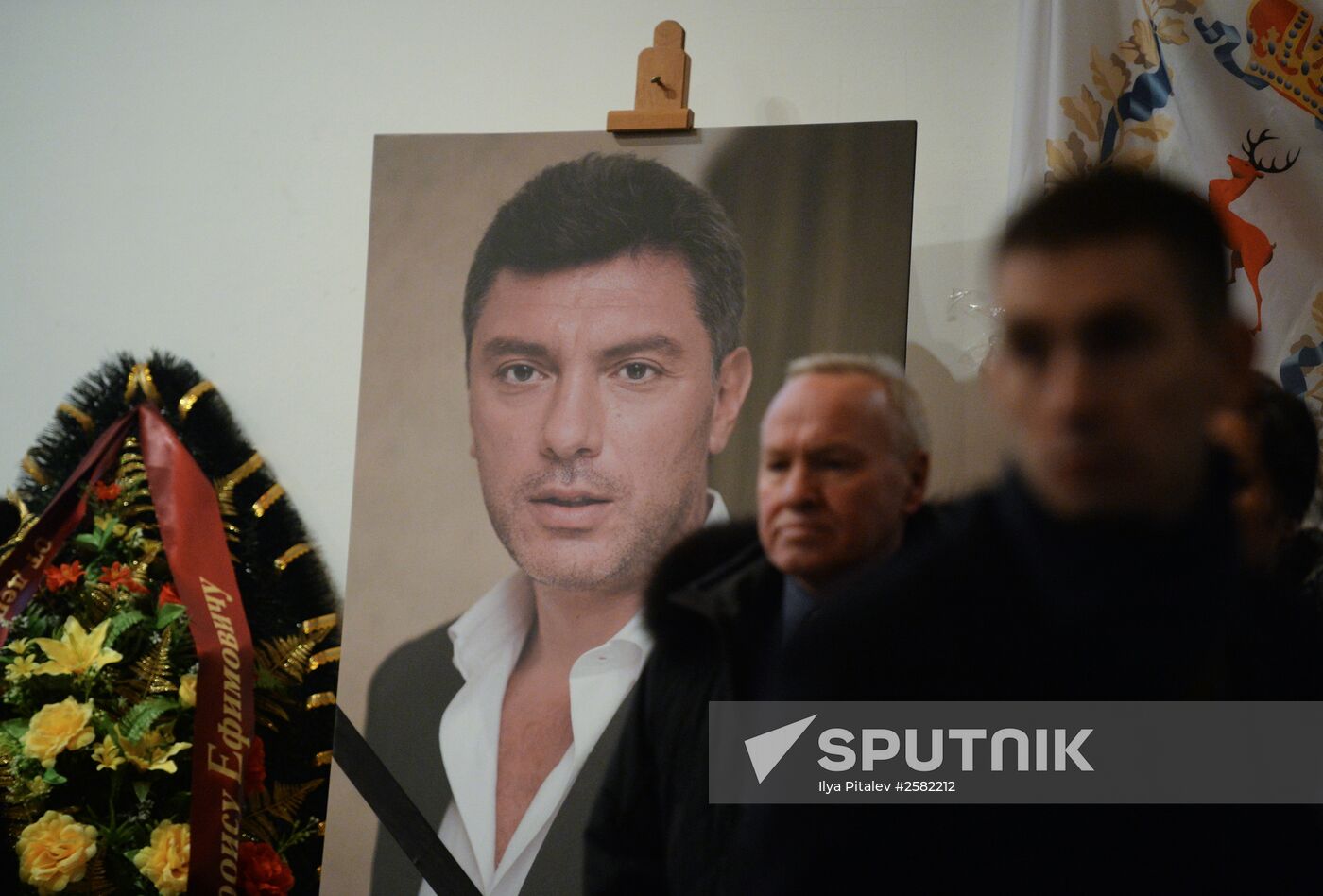 Paying last respects to politician Boris Nemtsov in Moscow