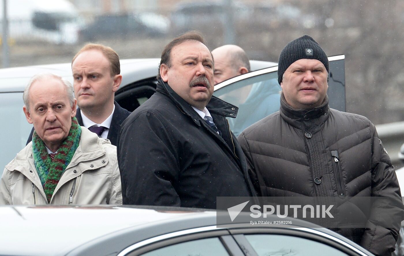 Paying last respects to politician Boris Nemtsov in Moscow