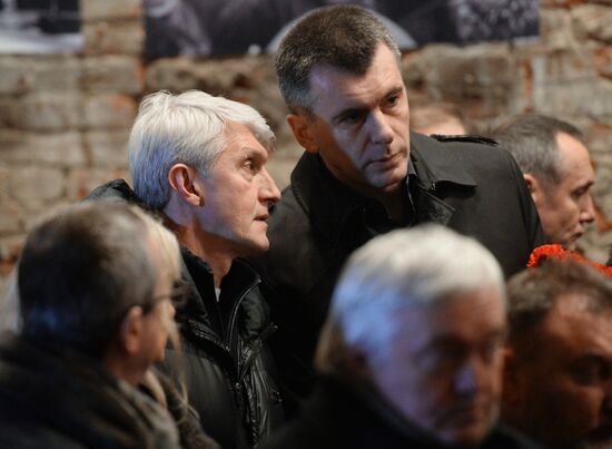 Paying last respects to politician Boris Nemtsov in Moscow
