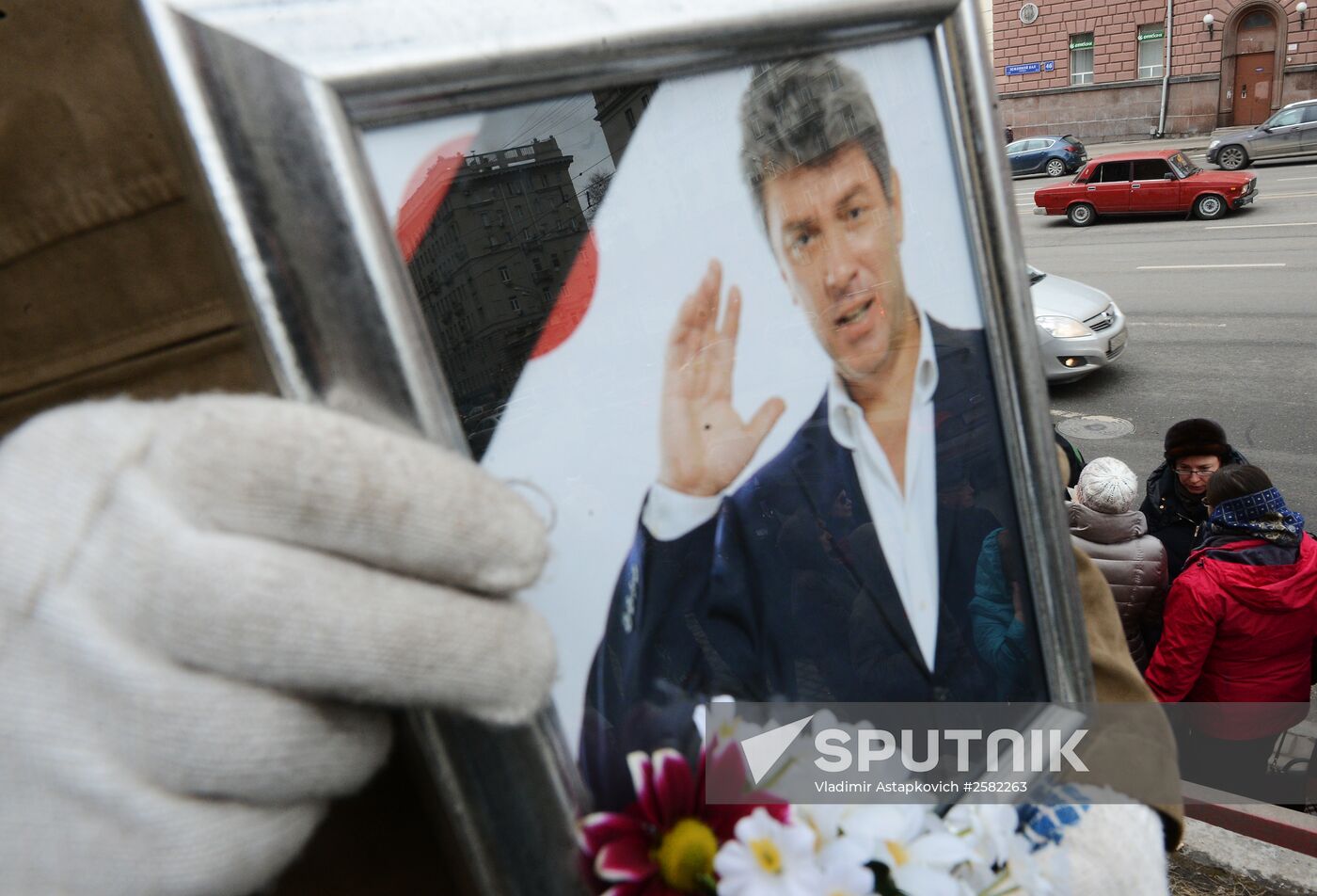 Paying last respects to politician Boris Nemtsov in Moscow