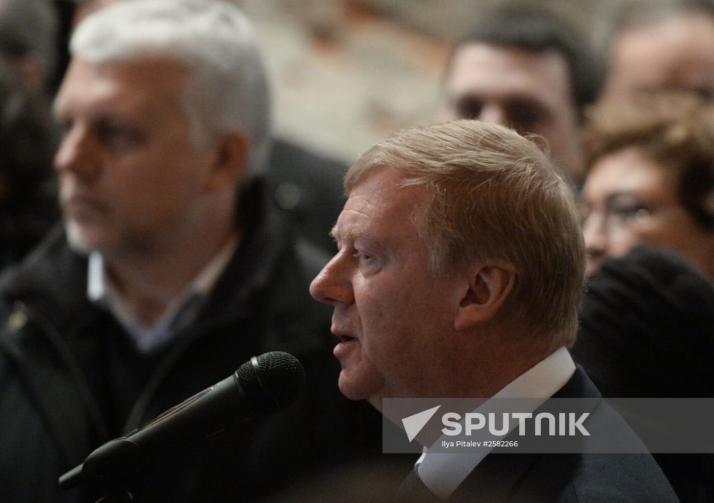 Paying last respects to politician Boris Nemtsov in Moscow