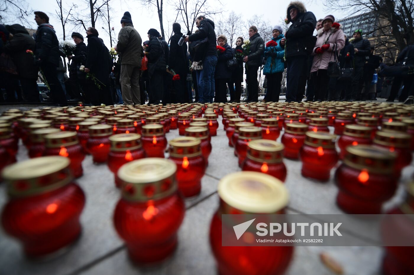 Paying last respects to politician Boris Nemtsov in Moscow