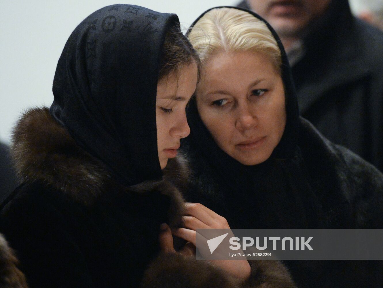 Paying last respects to politician Boris Nemtsov in Moscow