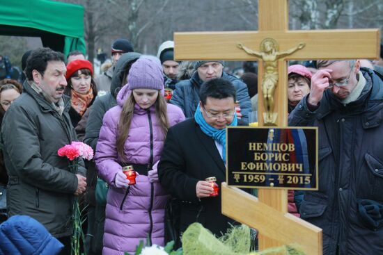 Paying last respects to politician Boris Nemtsov in Moscow