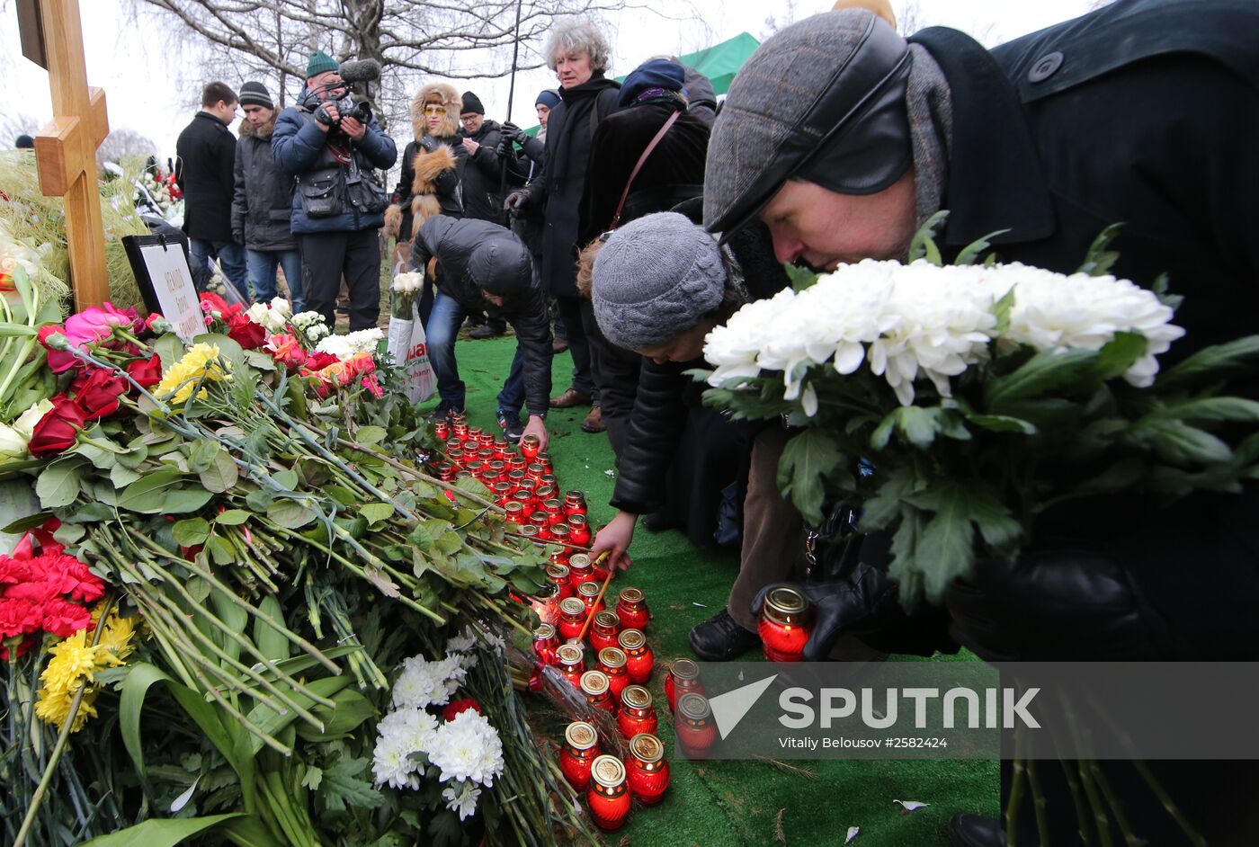 Paying last respects to politician Boris Nemtsov in Moscow