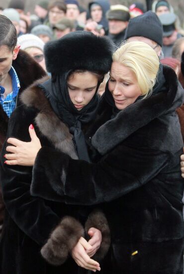 Paying last respects to politician Boris Nemtsov in Moscow