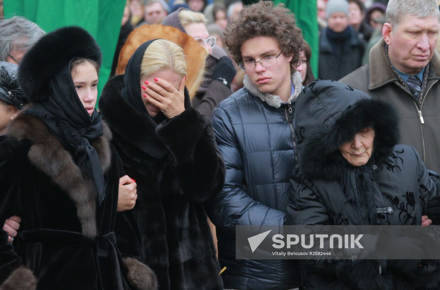 Paying last respects to politician Boris Nemtsov in Moscow