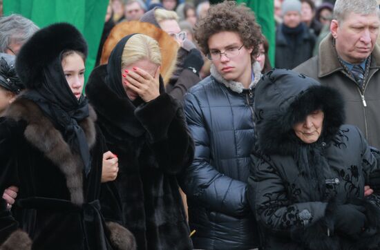 Paying last respects to politician Boris Nemtsov in Moscow