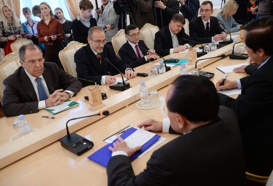 Foreign Minister Sergey Lavrov meets with Foreign Minister of Cambodia Hor Namhong