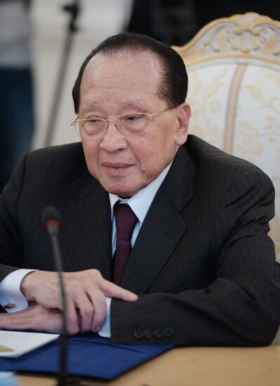 Foreign Minister Sergey Lavrov meets with Foreign Minister of Cambodia Hor Namhong