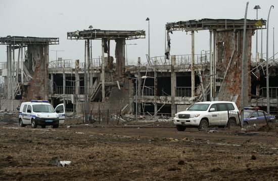 OSCE mission representatives visit Donetsk