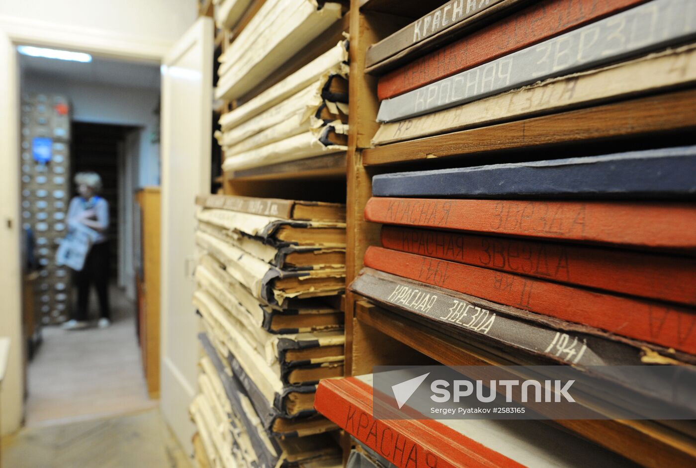 Photos and publications of Red Star newspaper during Great Patritotic War