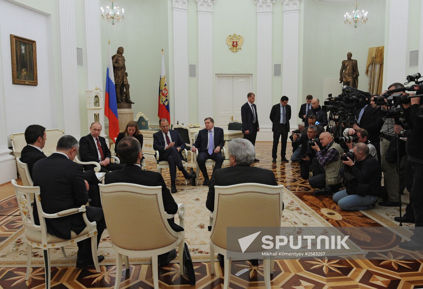President Putin meets with Italian Prime Minister Renzi