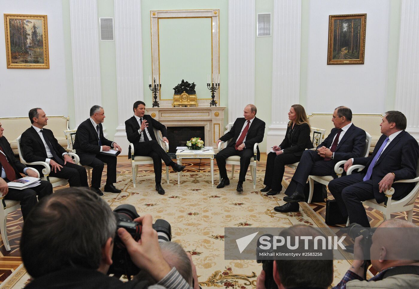 President Putin meets with Italian Prime Minister Renzi