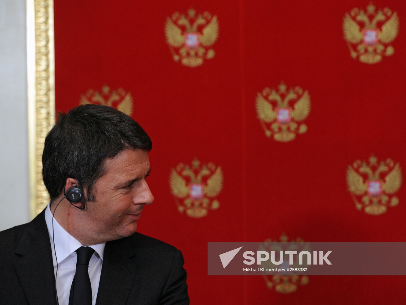 President Putin meets with Italian Prime Minister Matteo Renzi