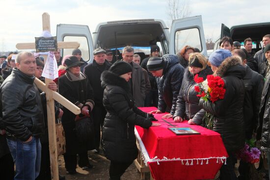 Miners who died in Zasyadko coal mine blast are buried in Donetsk