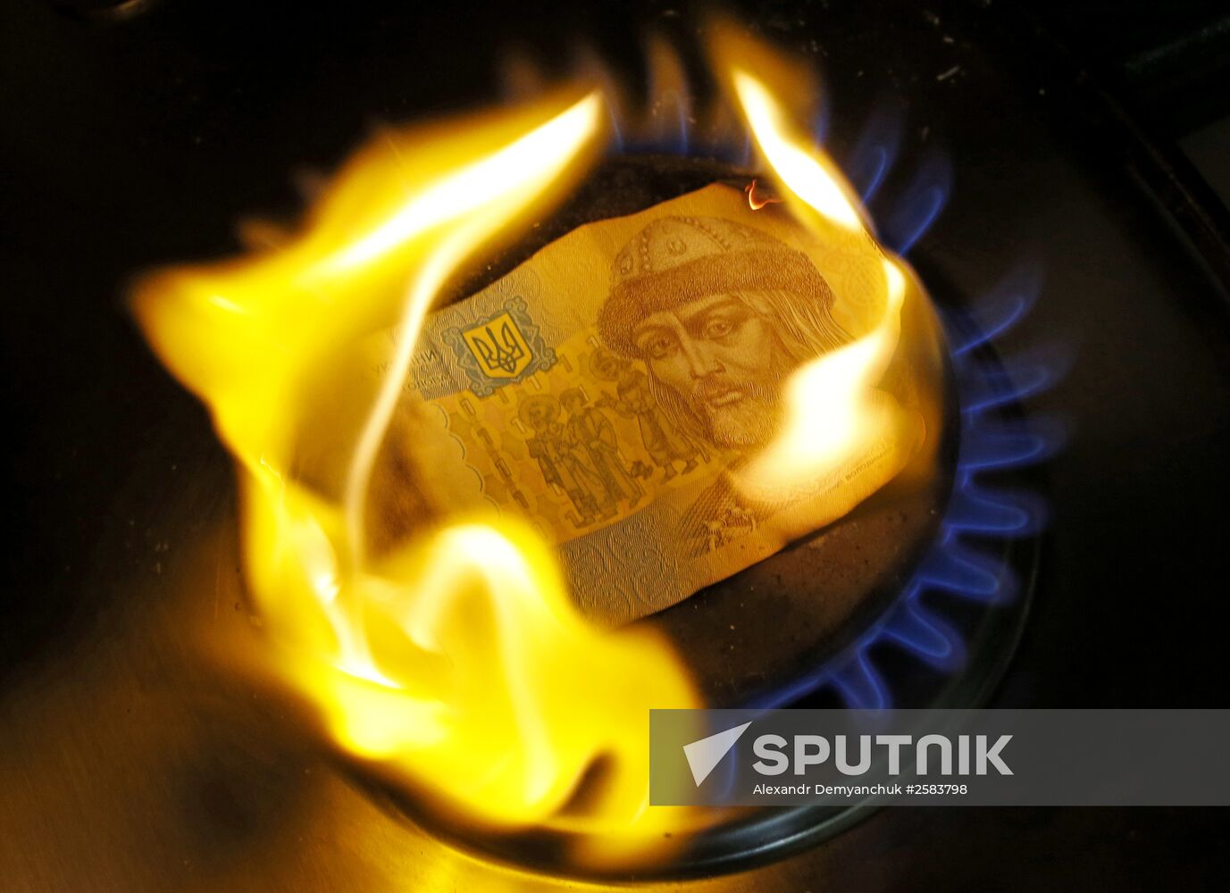 Russian and Ukrainian bills and coins