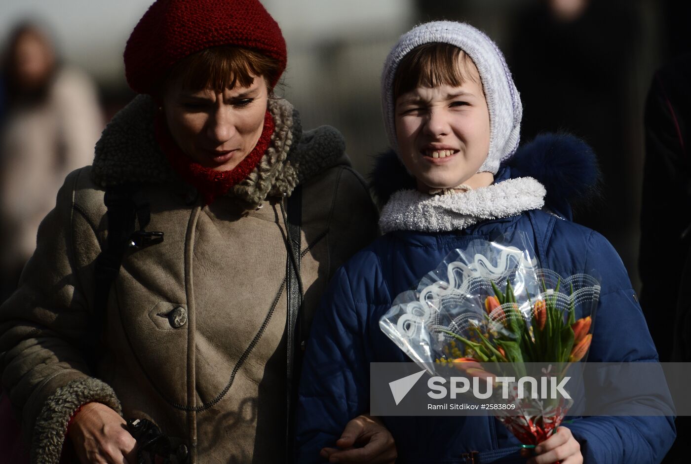 Selling flowers on eve of March 8