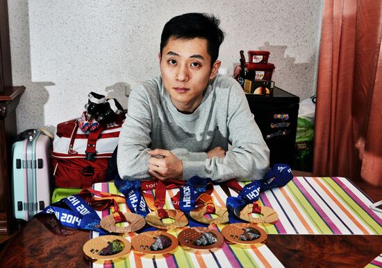 Interview with Viktor Ahn