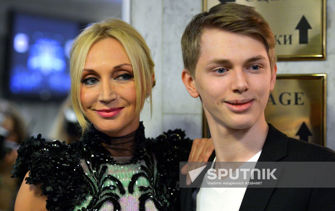 Valentin Yudashkin's show