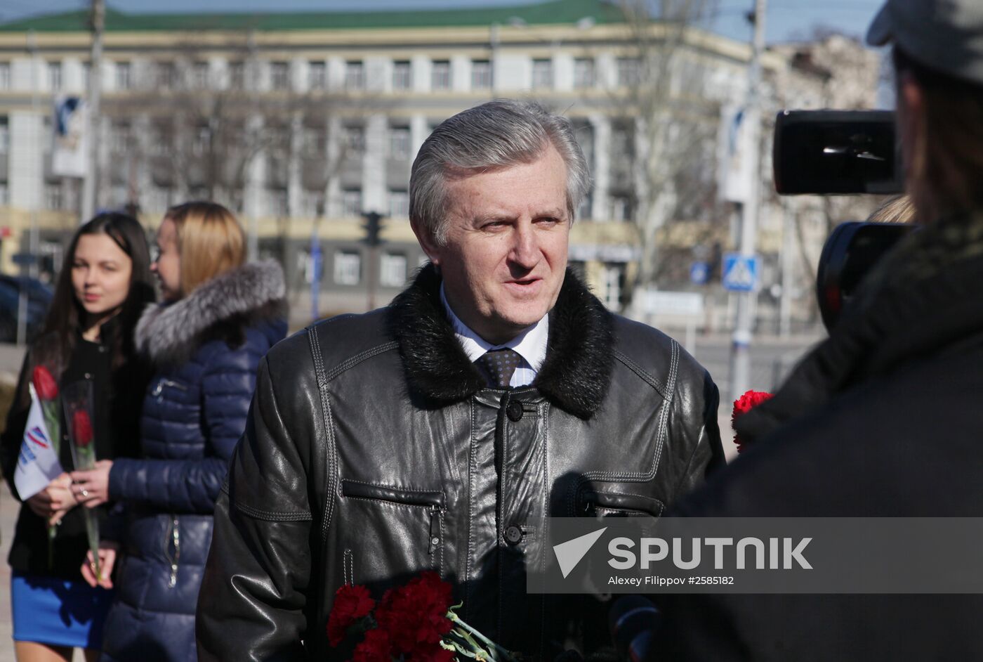 Donetsk residents commemorate poet Taras Shevchenko