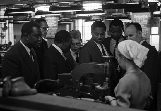 Delegation from the Republic of Togo visits Leningrad
