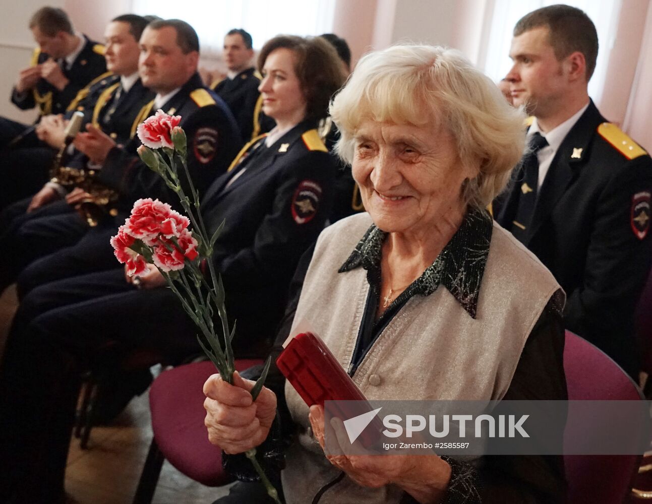 Awarding war veterans and home front workers in the run-up to 70th Victory Day anniversary