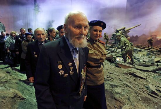 Opening three-dimentional panorama "Battle of berlin. Yhe Exolit of Standard-Bearers.