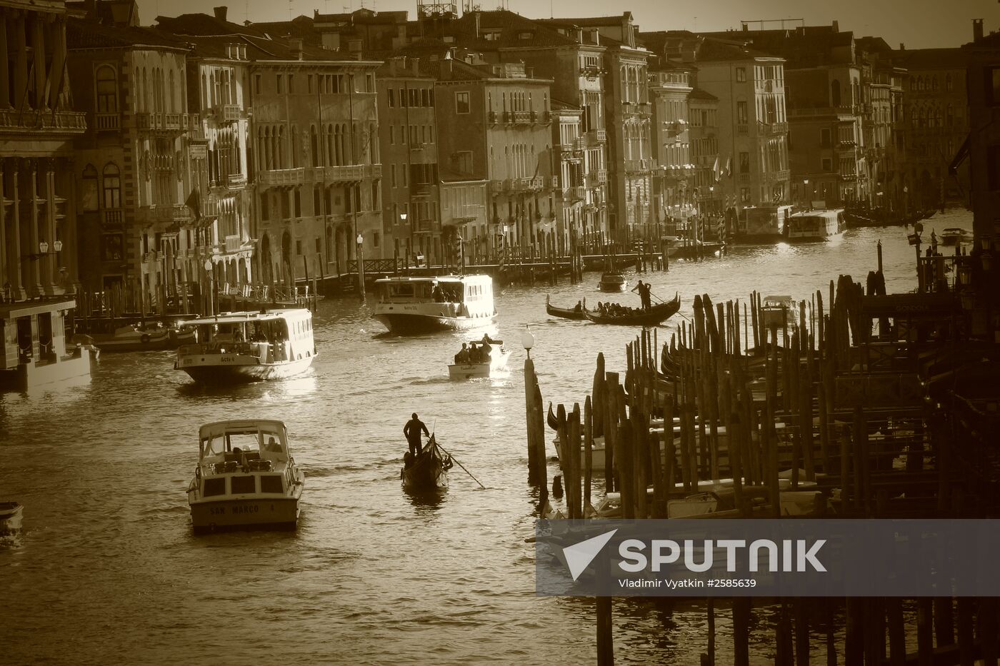 Cities of the world. Venice