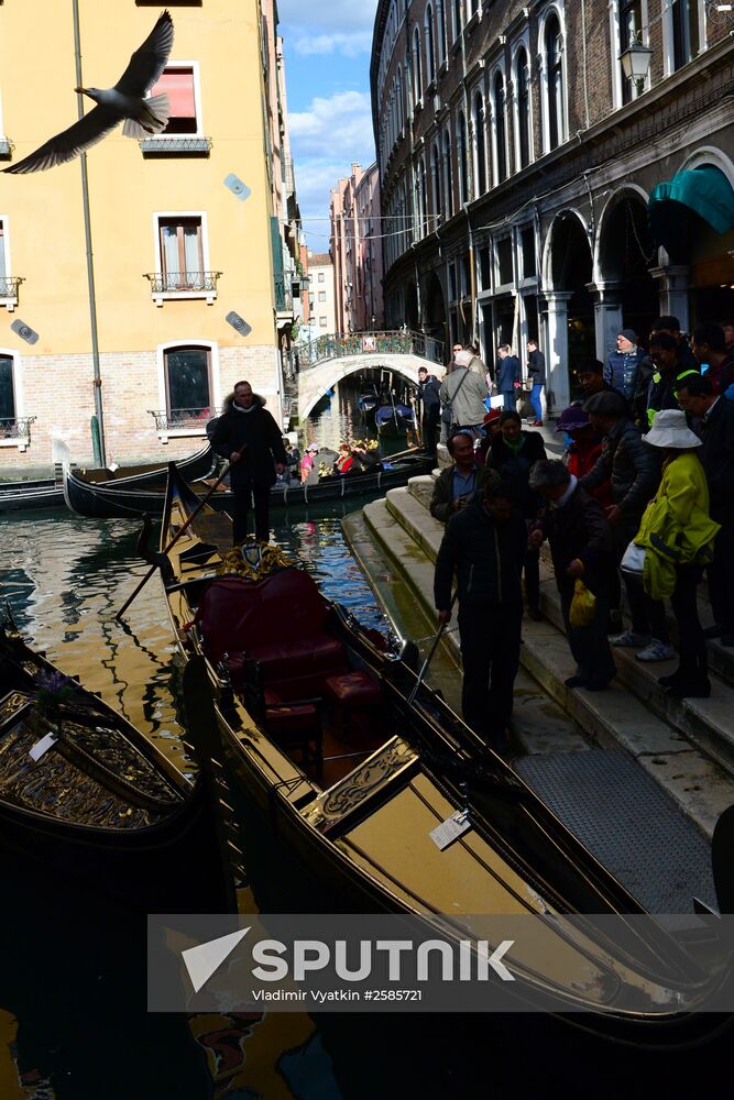 Cities of the world. Venice
