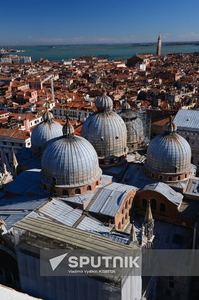 Cities of the world. Venice