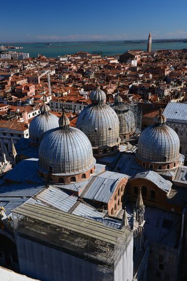 Cities of the world. Venice
