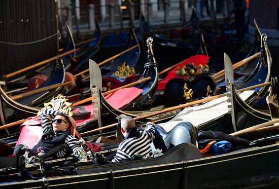Cities of the world. Venice