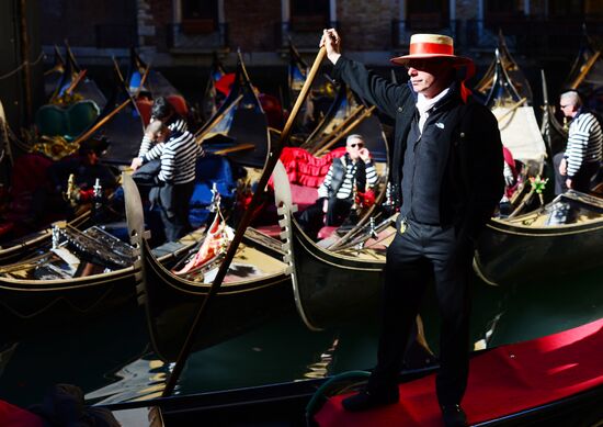 Cities of the world. Venice