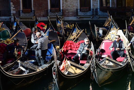 Cities of the world. Venice