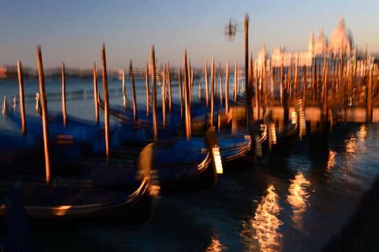 Cities of the world. Venice