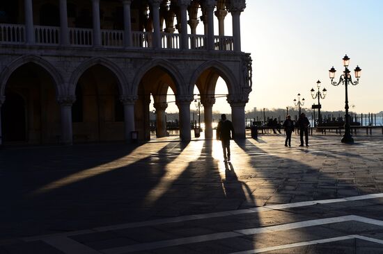 Cities of the world. Venice