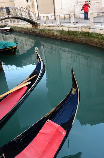 Cities of the world. Venice