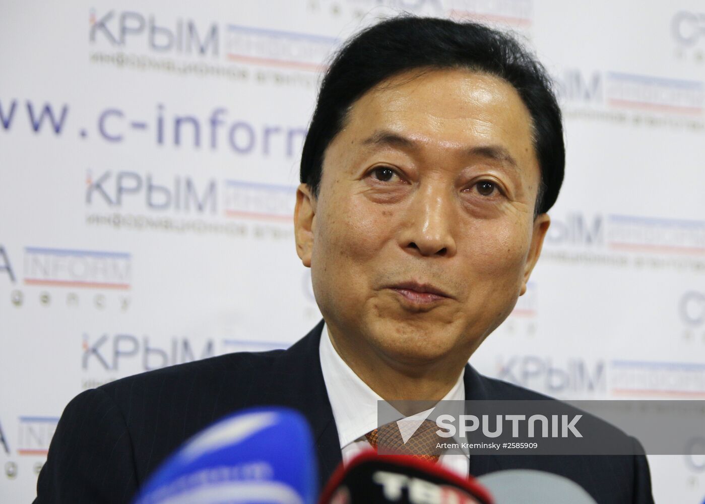 News conference by ex-prime minister of Japan Yukio Hatoyama in Simferopol
