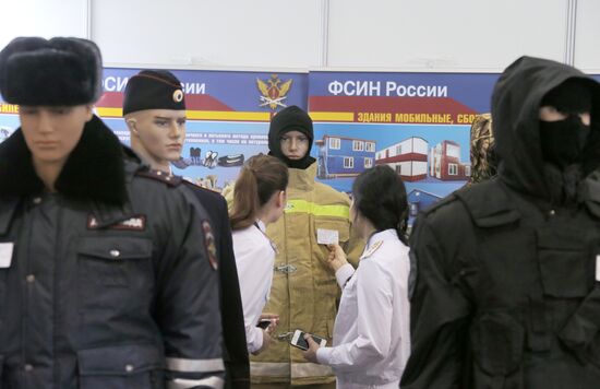 IX "Government Contract-2015" show