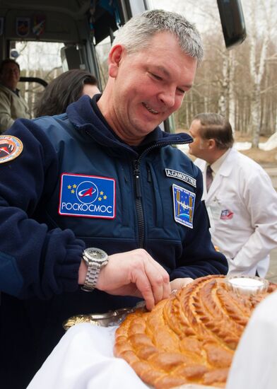 Welcome to ISS 41/42 expedition crew