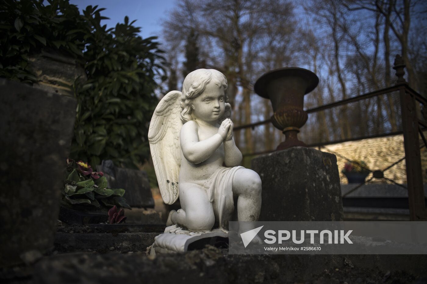 St.Genevieve-des-Bois Russian Cemetery in France