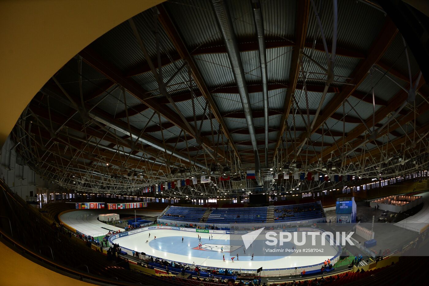 World Short Track Speed Skating Championships. Day One