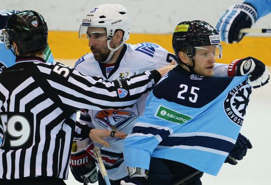 Kontinental Hockey League. Sibir vs. Metallurg Magnitogorsk