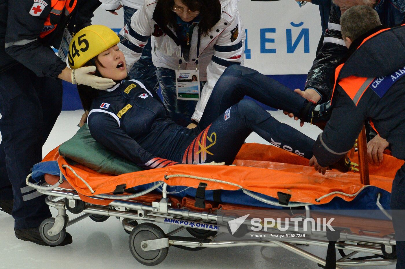 World Short Track Speed Skating Championships. Day One