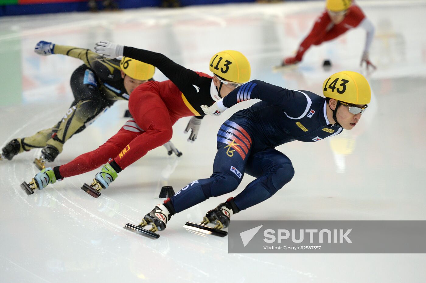 World Short Track Speed Skating Championships. Day One