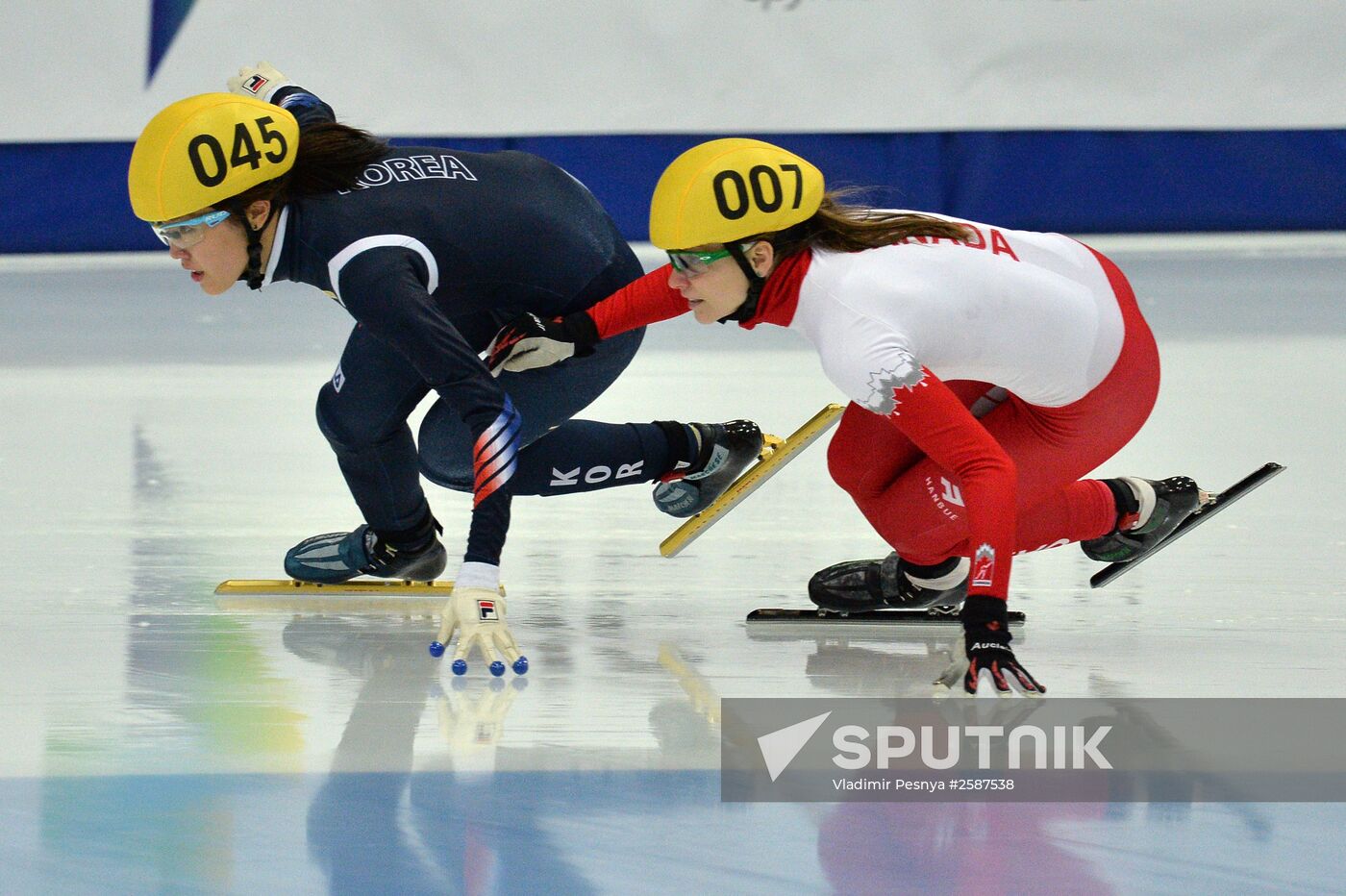 World Short Track Speed Skating Championships. Day One