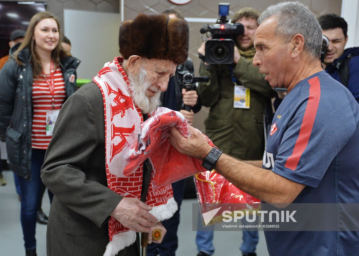 FC Spartak oldest fan visit the club's stadium
