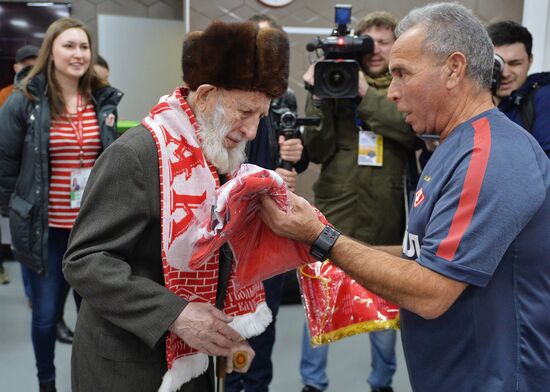 FC Spartak oldest fan visit the club's stadium