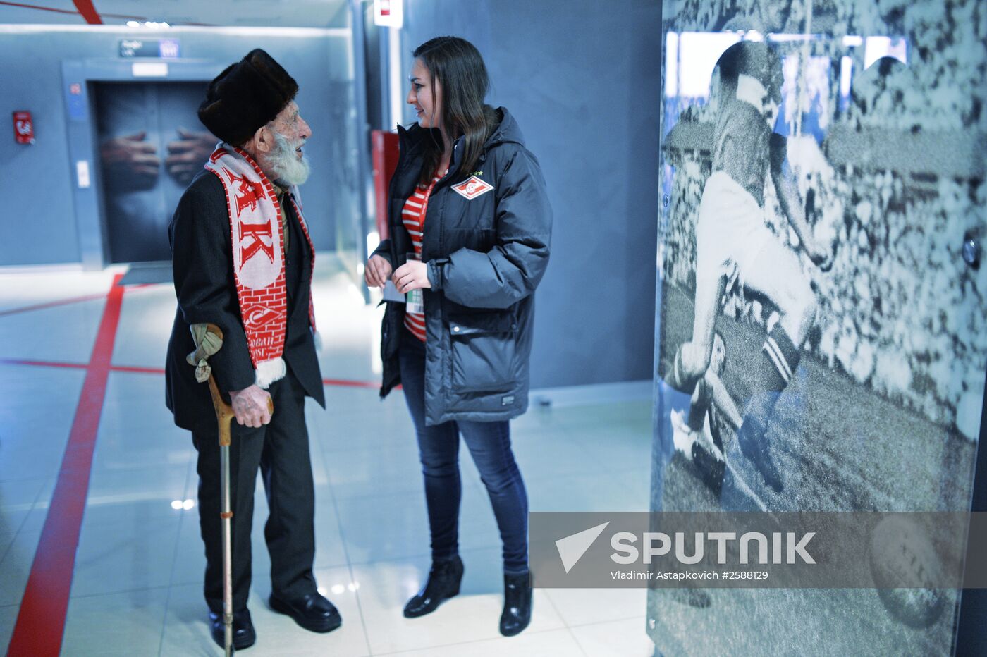 FC Spartak oldest fan visits the club's stadium